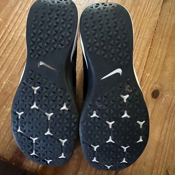 Nike Elite Shoes - Picture 6 of 12